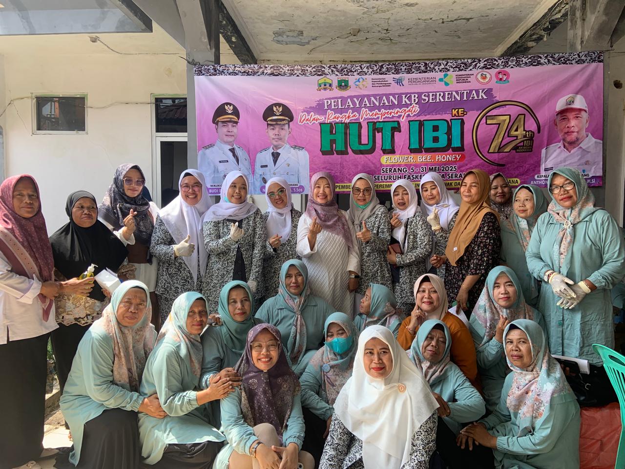 Pelayanan KB dalam rangka HUT IBI di UPTD PKM Walantaka
