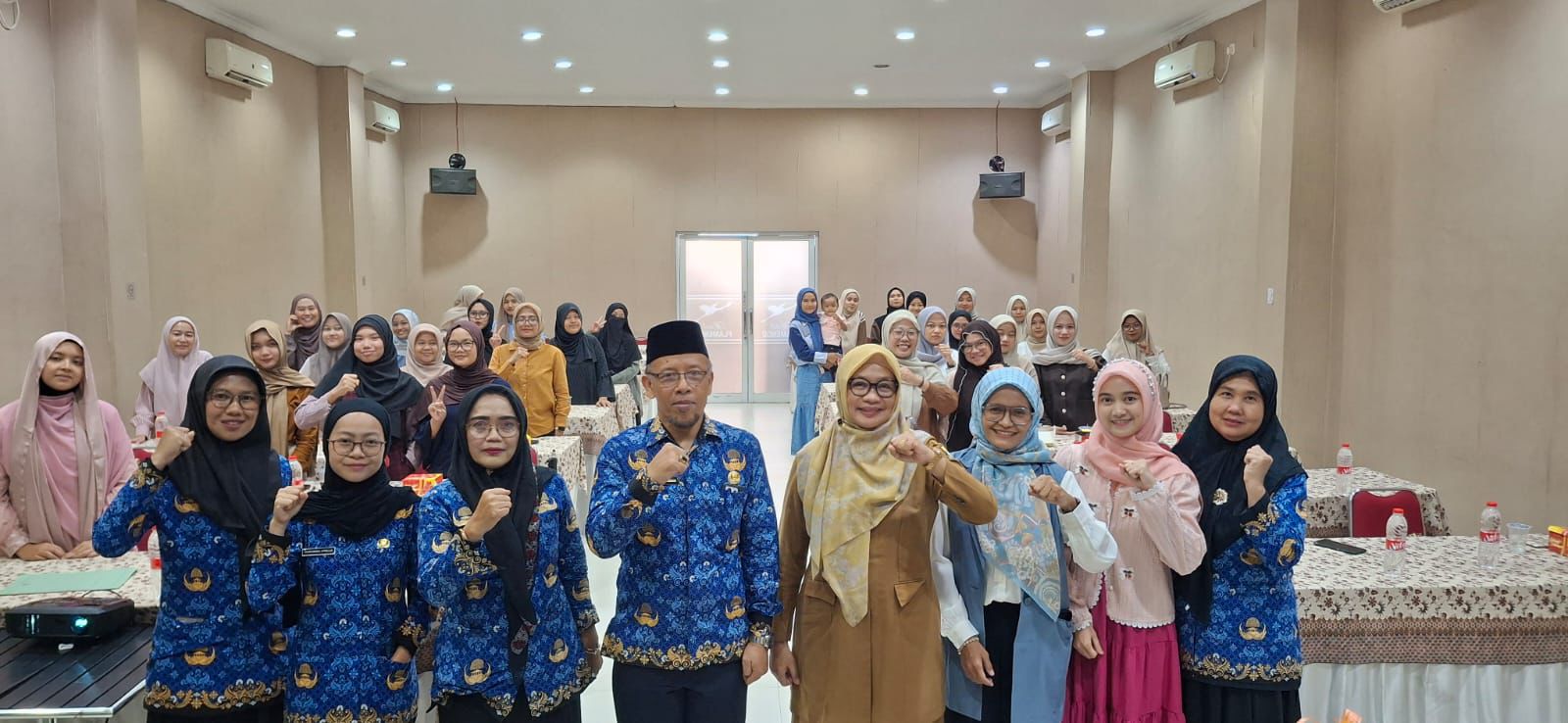 DP3AKB Selenggarakan Pelatihan Tata Rias di Hotel Flamengo Serang