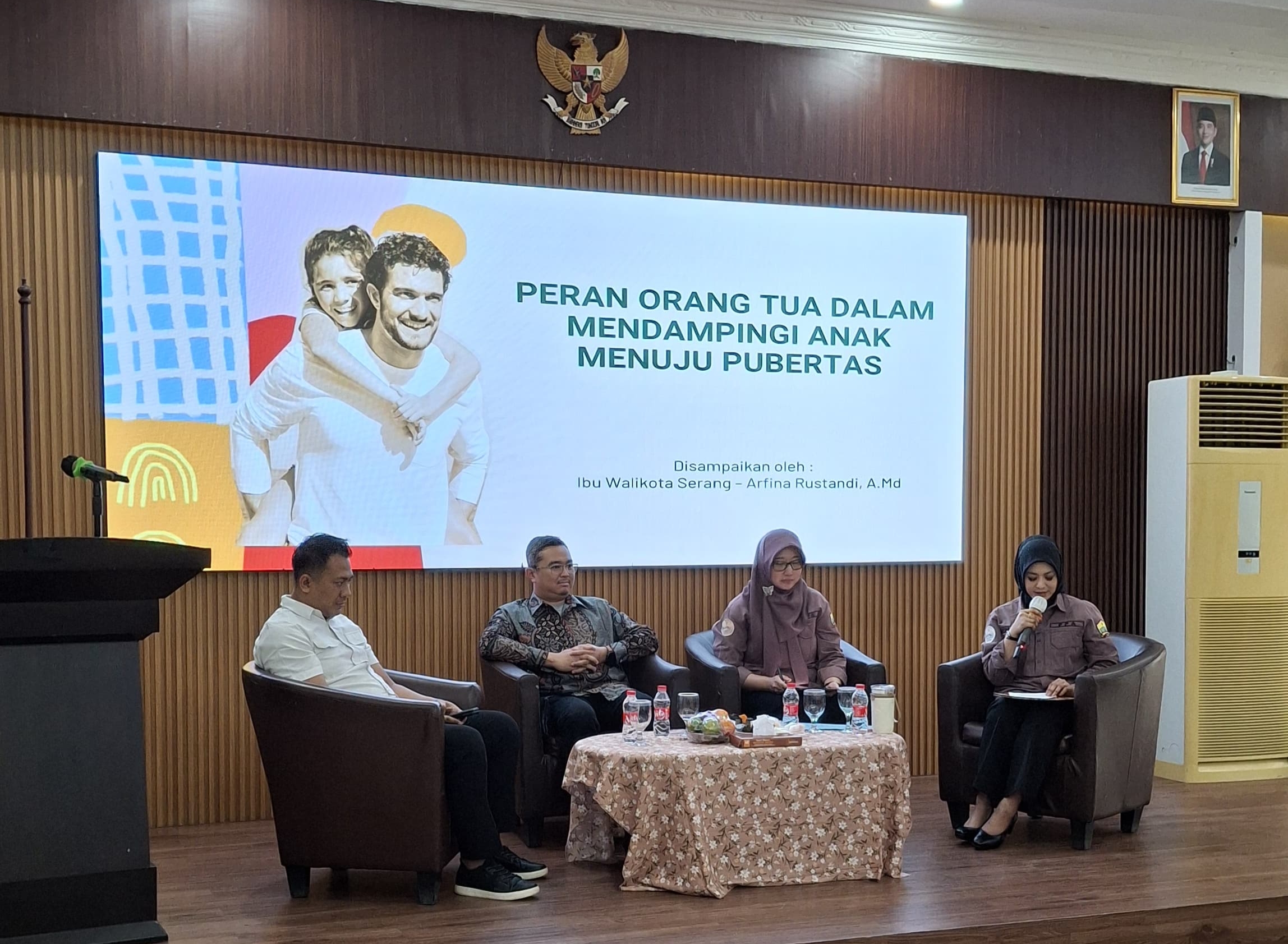 Penyampaian Materi oleh Ibu Wali Kota Serang