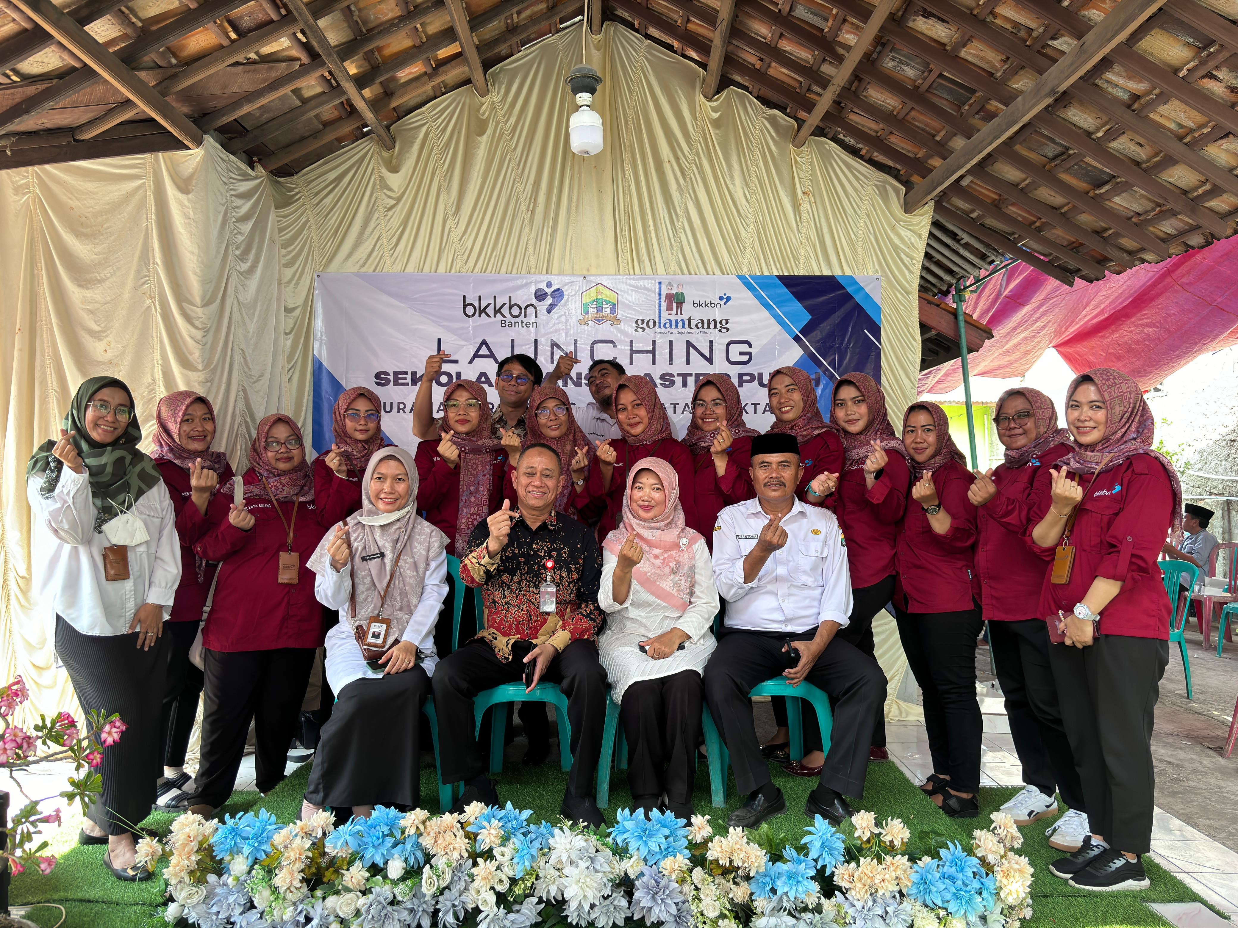 Launching Sekolah Lansia Kota Serang