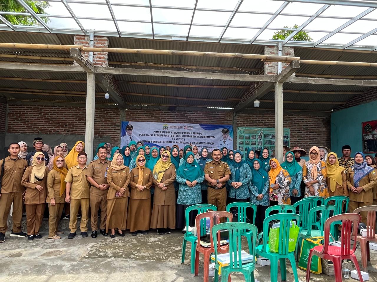 DP3AKB Kota Serang Gelar Pembinaan dan Penilaian Program P2WKSS Tahun 2025 di Kp. Buah Gede