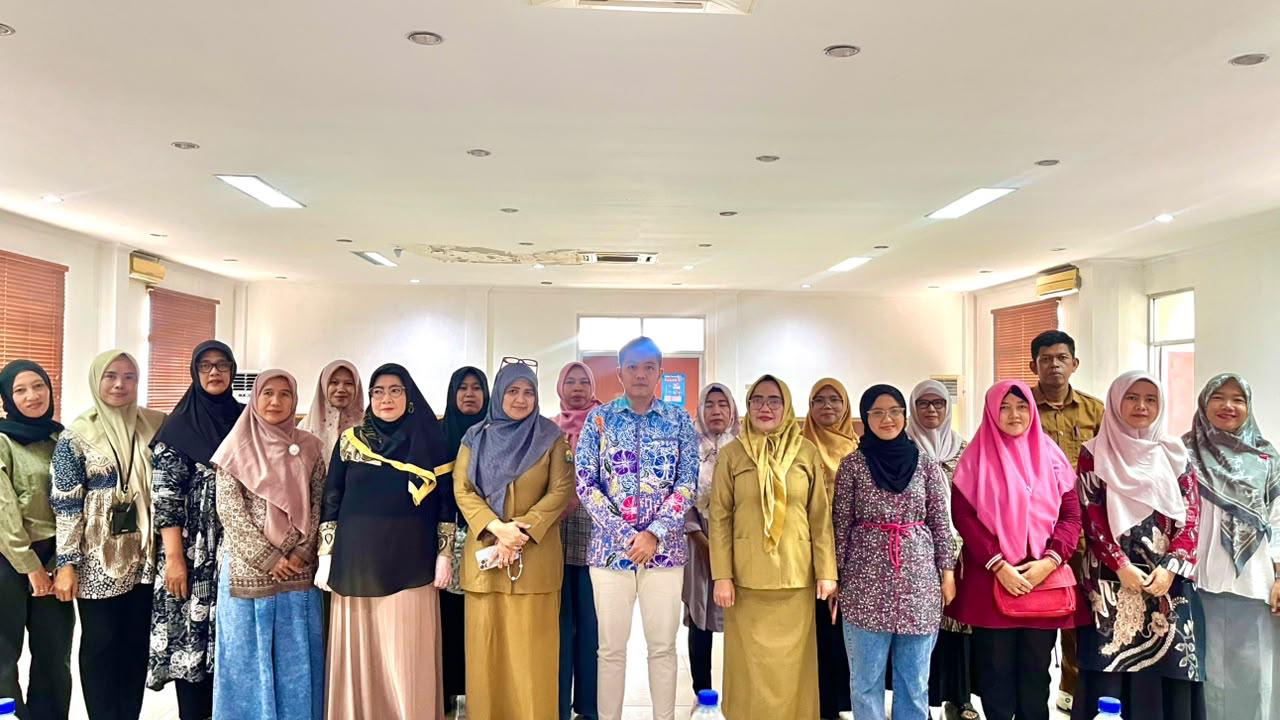 Penguatan Kapasitas UMKM Perempuan melalui Digital Marketing